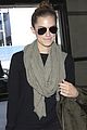 lena dunham allison williams fly out of lax 04
