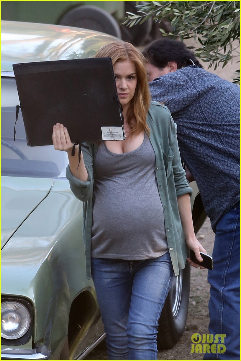 Isla Fisher Sports Huge Baby Bump For Her New Movie 'Visions'! Photo