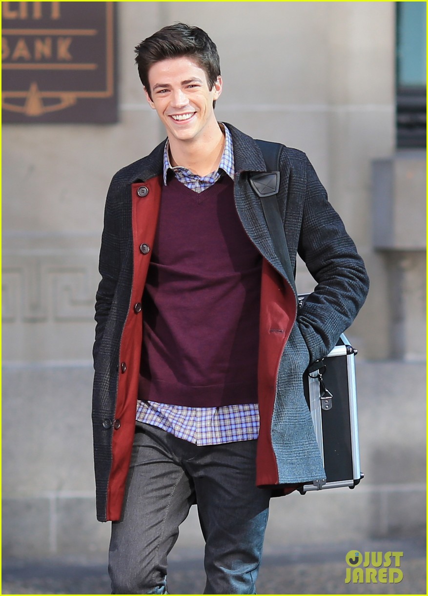 grant gustin flashes into action 193071225