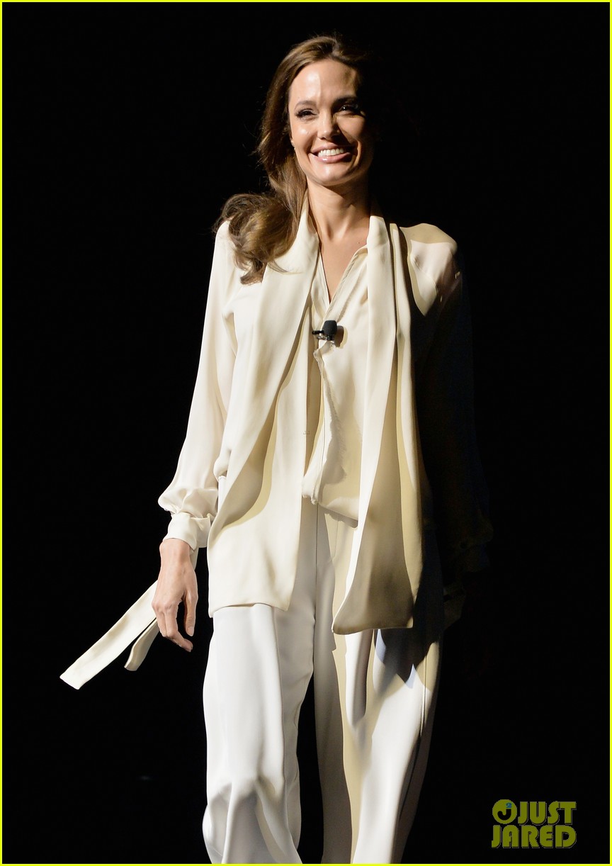 angelina jolie vision in white at cinema con 16
