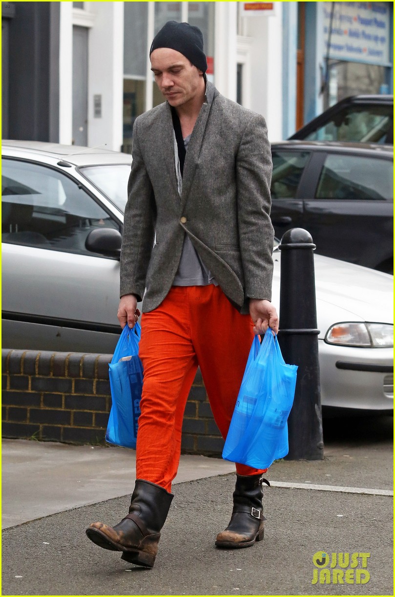 jonathan rhys meyers is hard to miss in bright red pants 01