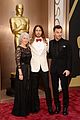 jared leto brings mom constance brother shannon to oscars 2014 06