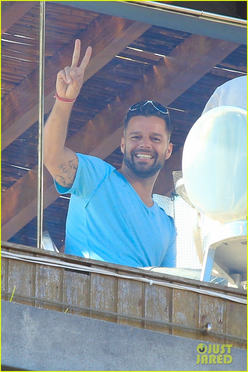 ricky martin films music video for world cup 053070315
