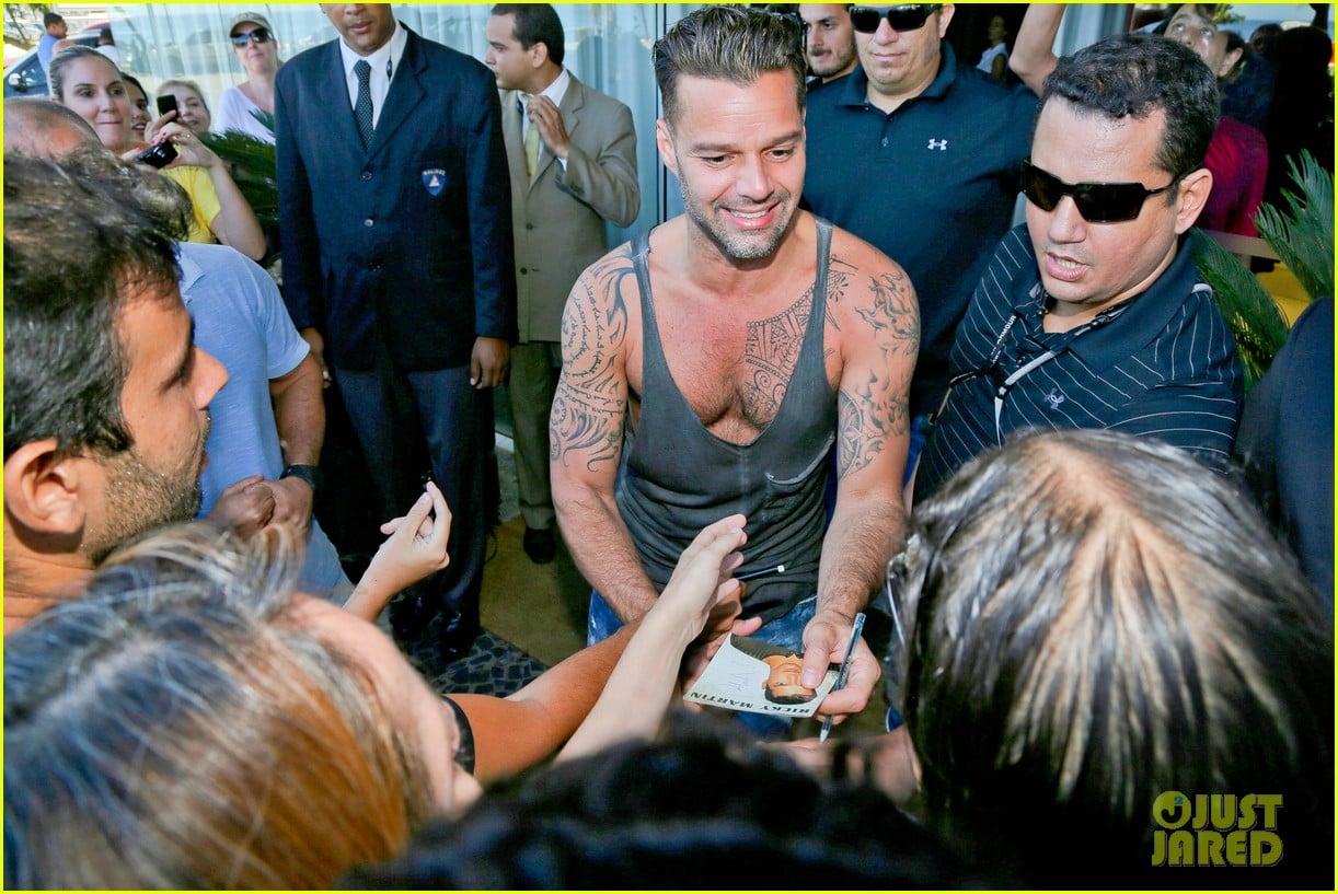 ricky martin films music video for world cup 123070322