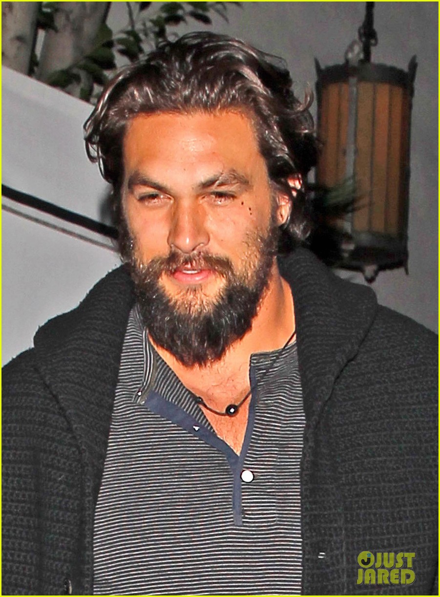 jason momoa gets admired by betty white watch now 033066686