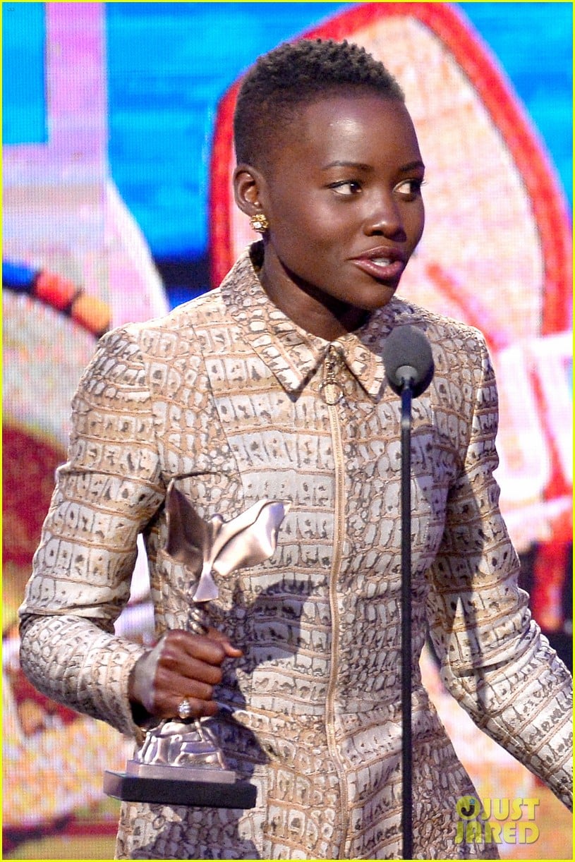 lupita nyongo wins best supporting actress at independent spirit awards 2014 013063054