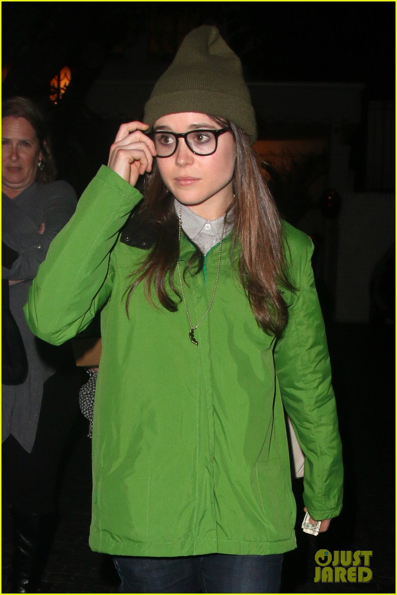 ellen page spike jonze is in love with his phone 013065718