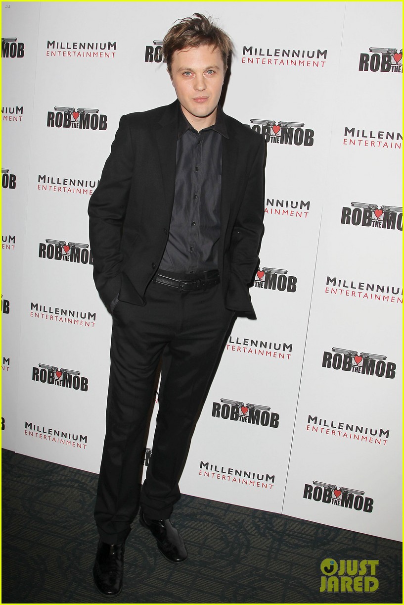 Michael Pitt Robs the Mob at New York City Premiere: Photo 3069120 ...