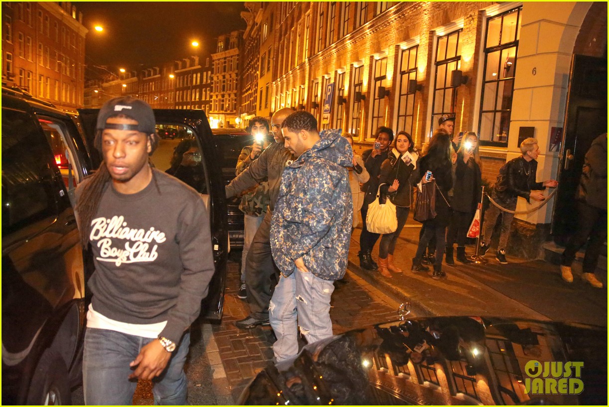rihanna drake spotted on dinner date in amsterdam 22