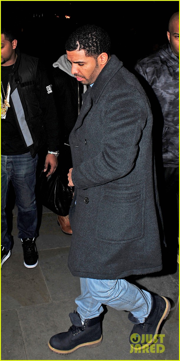 rihanna drake go out on another dinner date in europe 06