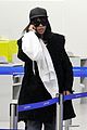 rihanna departs manchester after cozy dinner with drake 14
