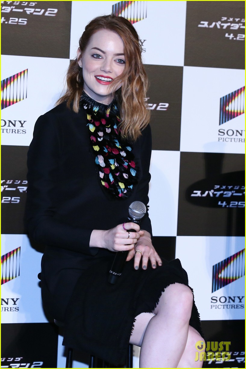 emma stone andrew garfield hit tokyo for amazing spider man 2 press conference 113082084