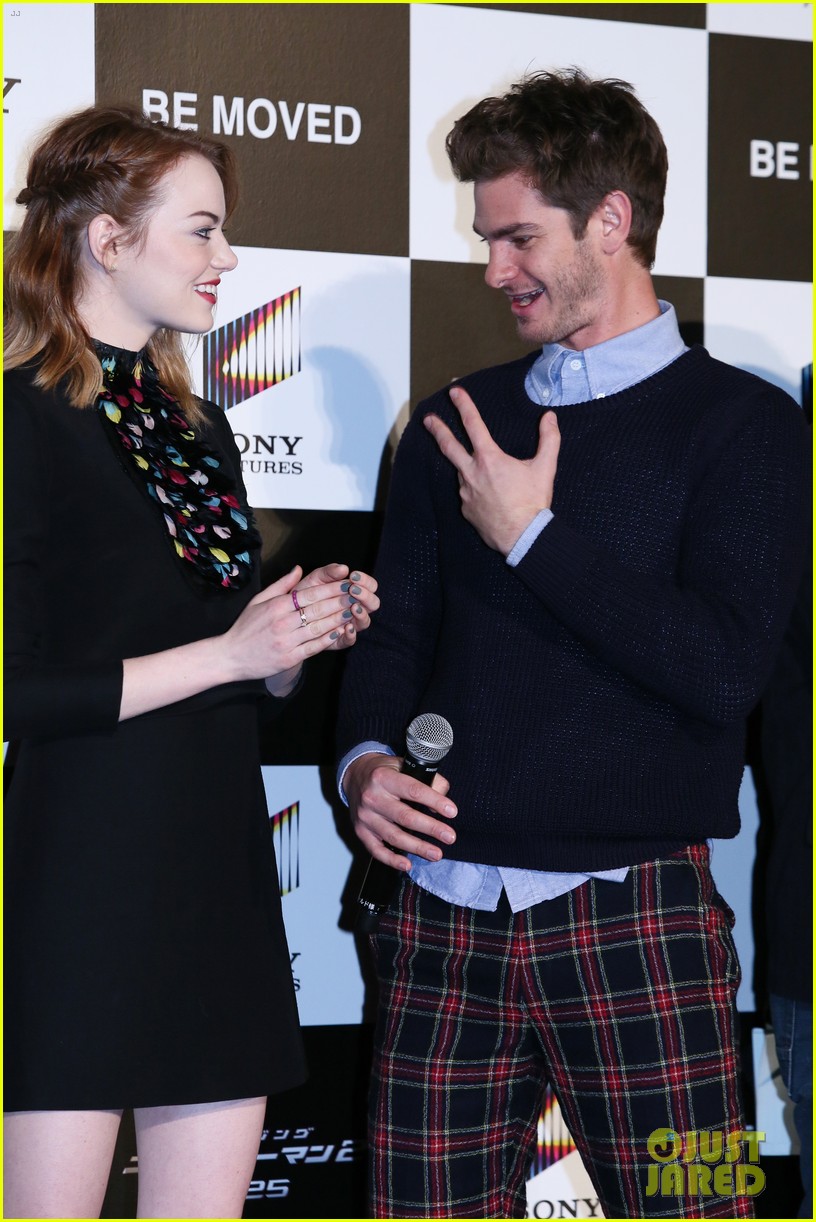 emma stone andrew garfield hit tokyo for amazing spider man 2 press conference 123082085