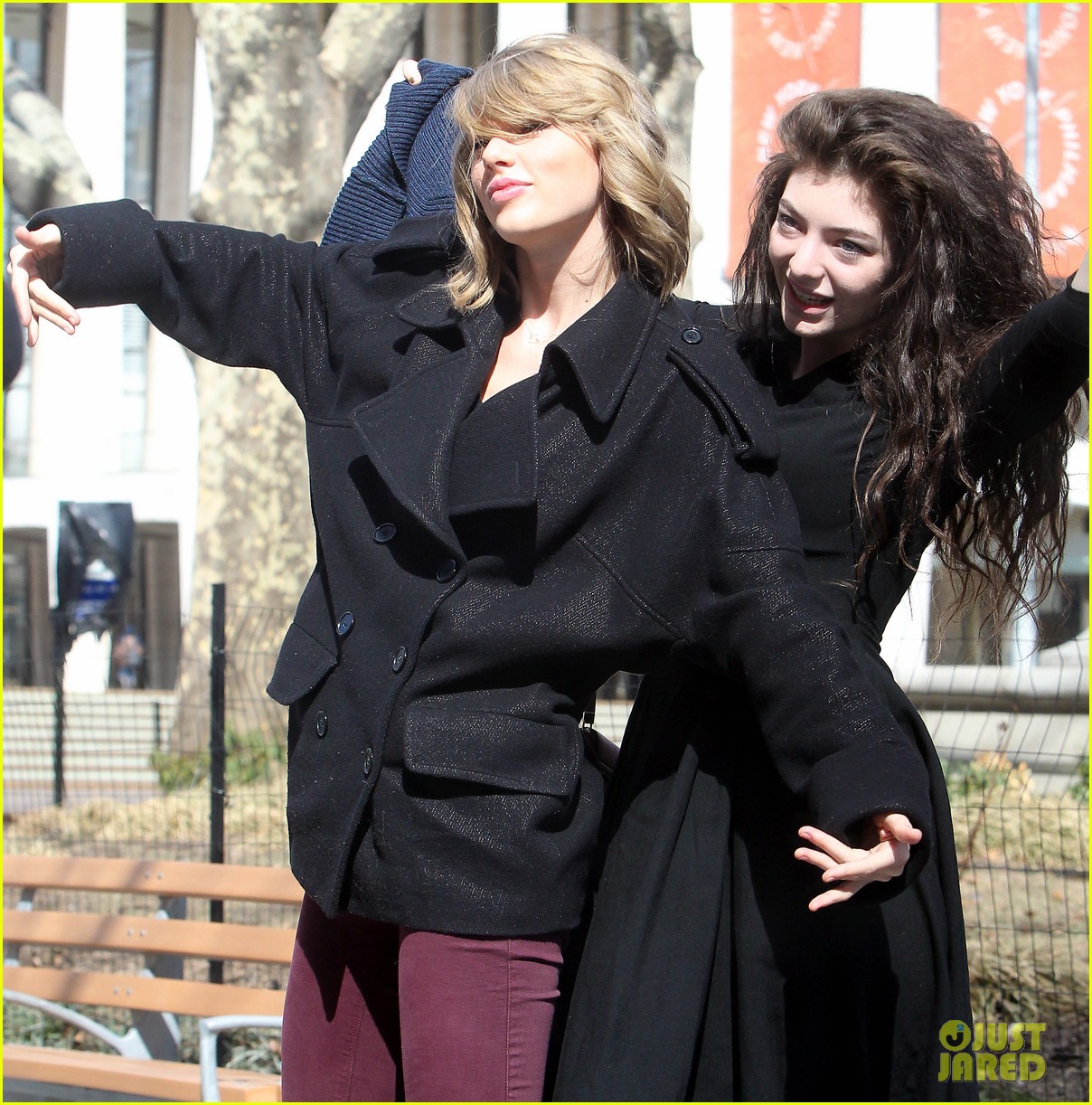 taylor swift lorde get silly in nyc 06