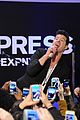 robin thicke hits the stage at express times square grand opening 05