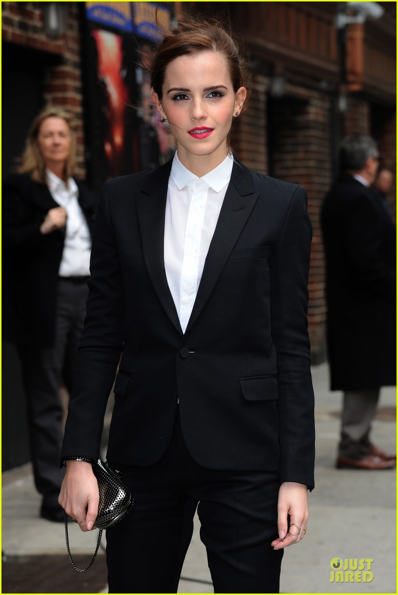 emma watson suit late show with david letterman 023078514