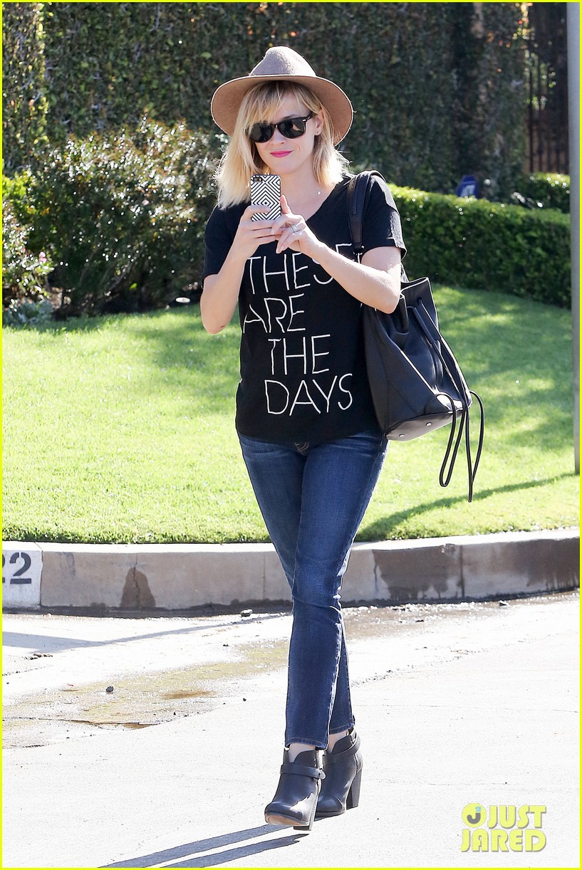 reese witherspoon these are the days 14