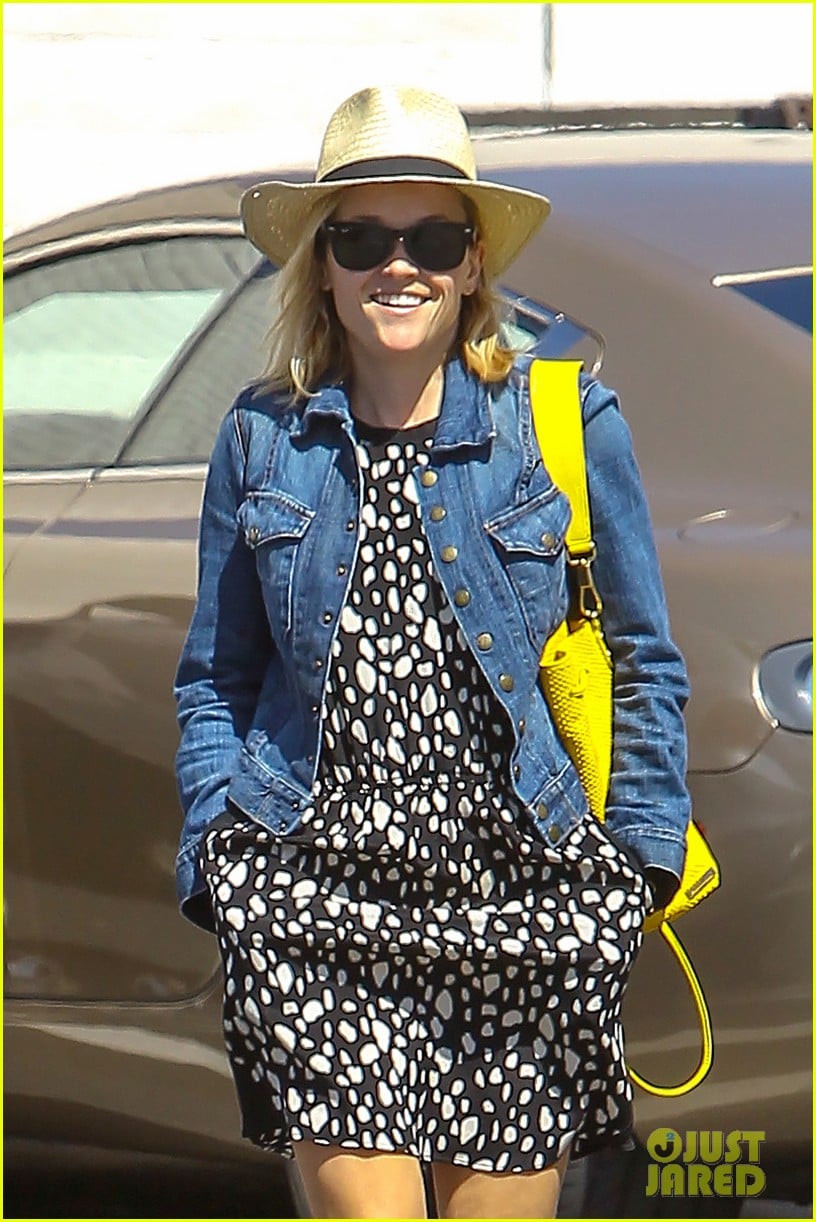 reese witherspoon starting lifestyle brand in 2015 08