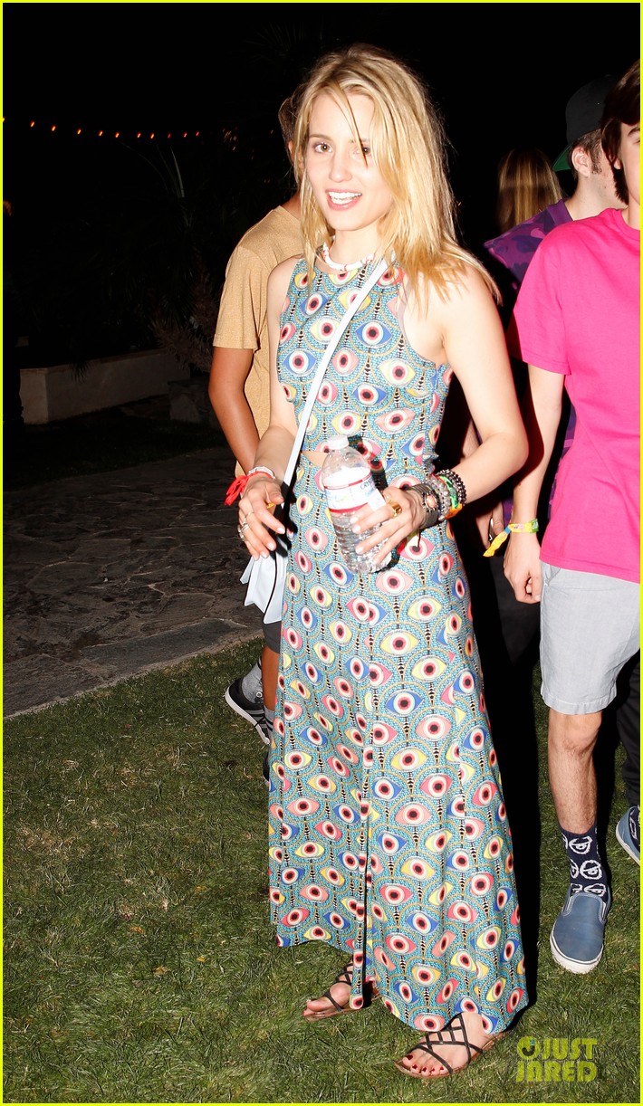 dianna agron all eyes on her at coachella 013089574