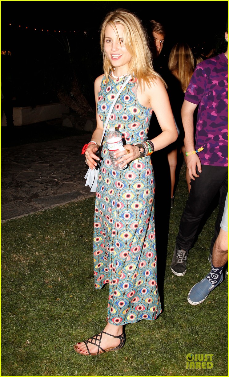 dianna agron all eyes on her at coachella 033089576