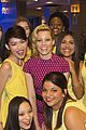 elizabeth banks attends screening for walk of shame watch the trailer now 02