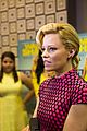elizabeth banks attends screening for walk of shame watch the trailer now 07