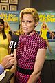 elizabeth banks attends screening for walk of shame watch the trailer now 08