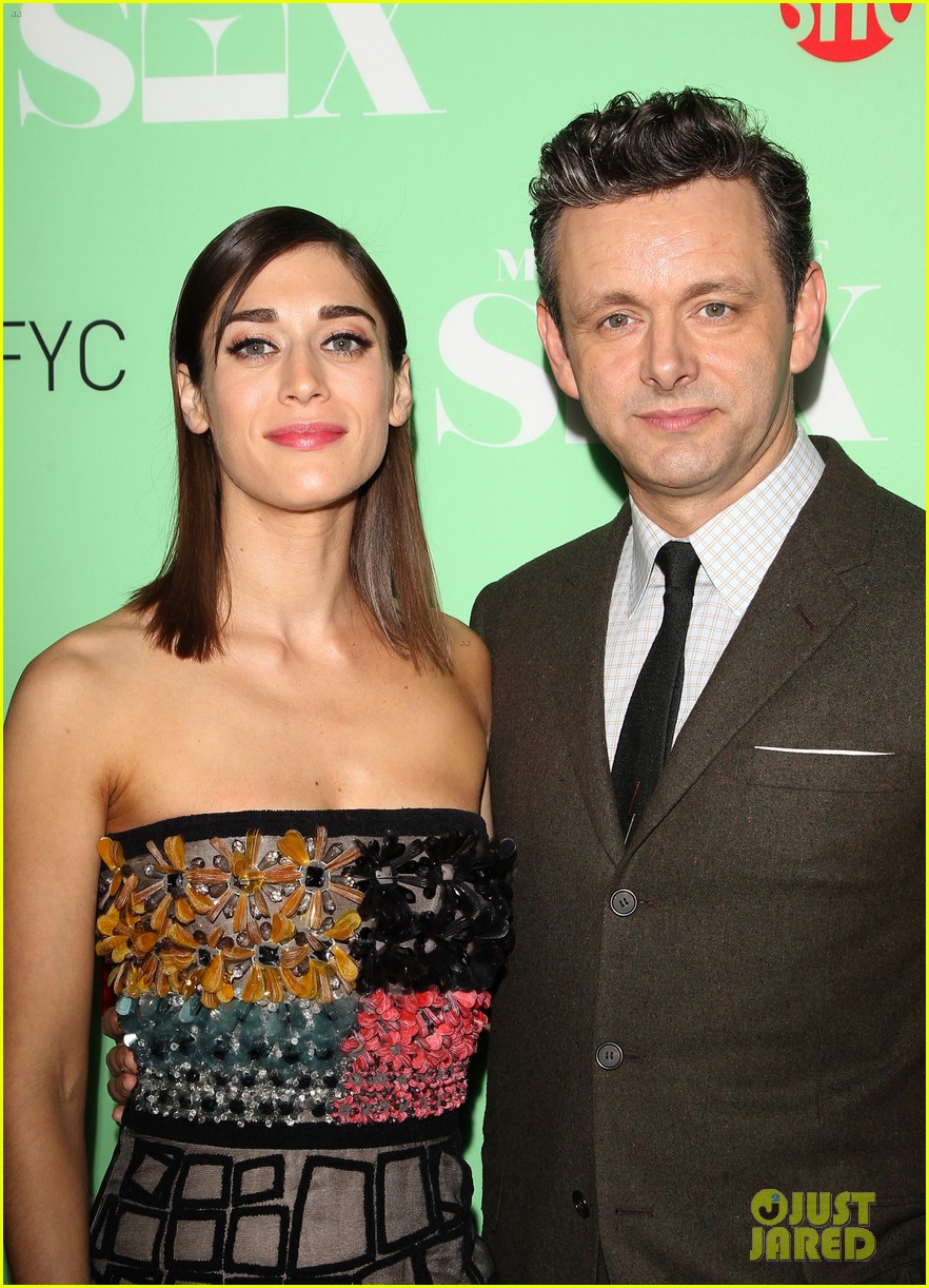 lizzy caplan michael sheen reunite with cast of masters of sex 103102246