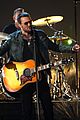 eric church performs give me back my hometown at acm awards 2014 04