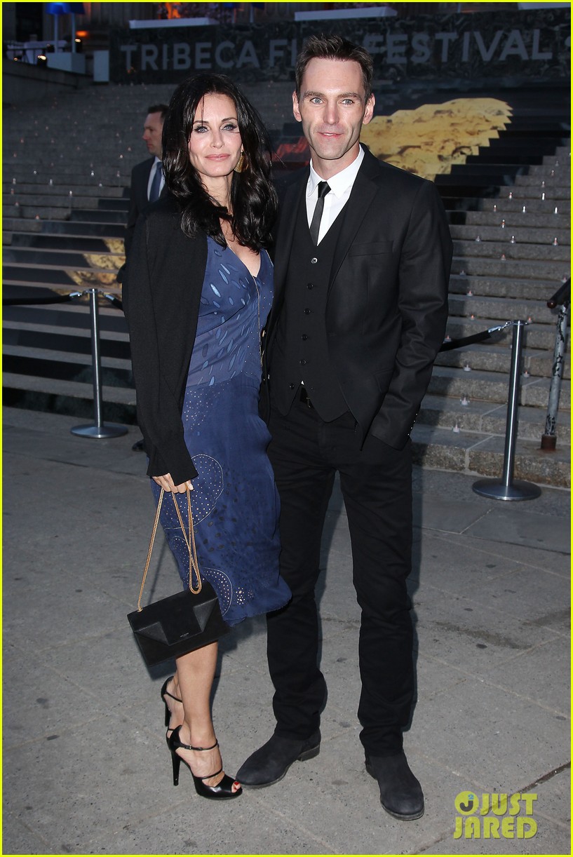 courteney cox kate walsh party with vanity fair at tribeca 173097893