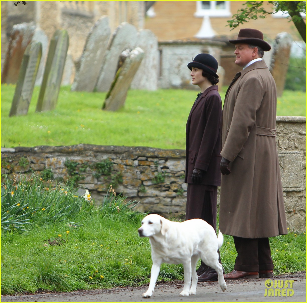 these downton abbey season five set pics are getting us really excited 203098164