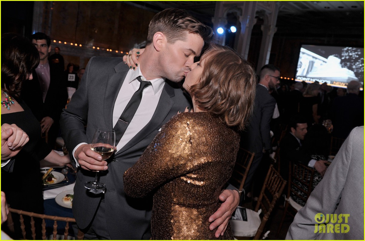 lena dunham andrew rannells share kiss at point honors new york gala 093086794