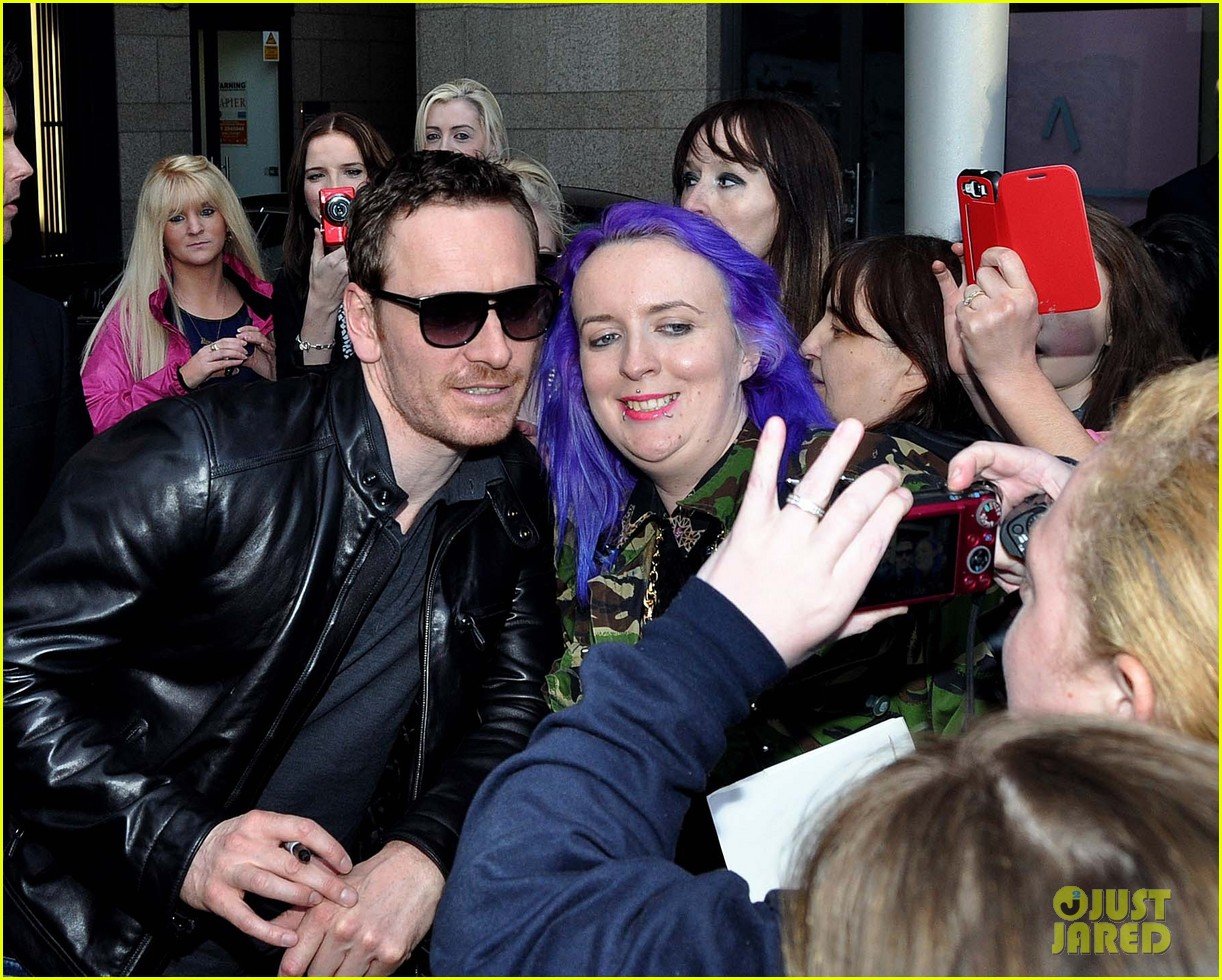 michael fassbender works the red carpet in a leather jacket 17