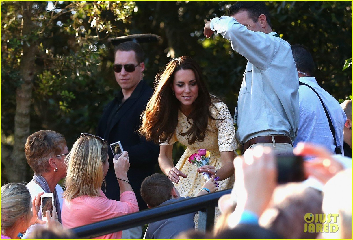 prince george goes to the zoo kate middleton prince william 323095533