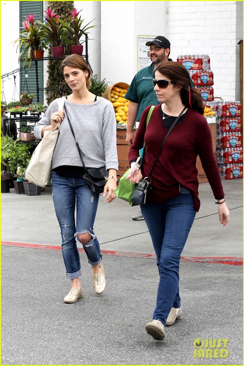 ashley greene spends weekend with mother michele 03
