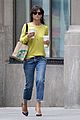 katie holmes brightens up a dreary new york city day 01