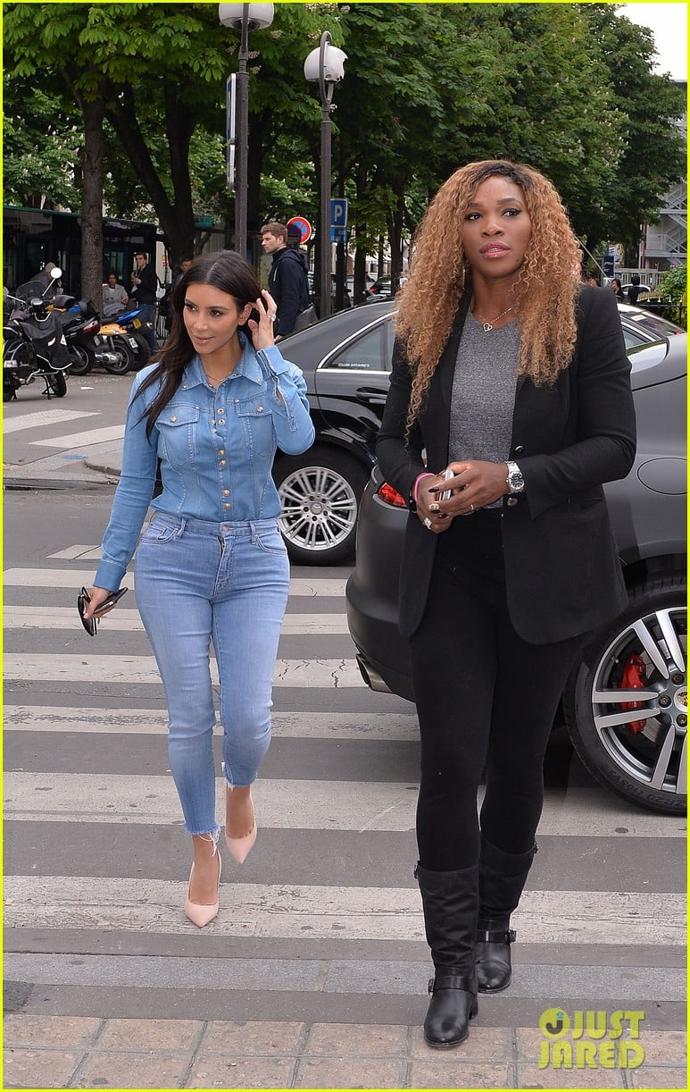 kim kardashian does double denim for lunch with serena williams 083102331