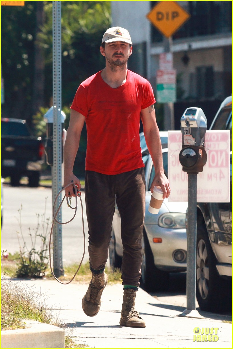 shia labeouf work out with jump rope exercises 14
