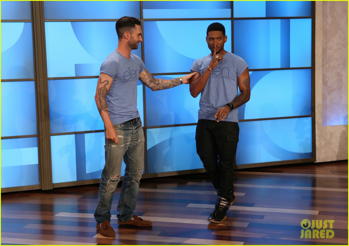 adam levine visits ellen usher lets one lucky audience member feel his abs 01