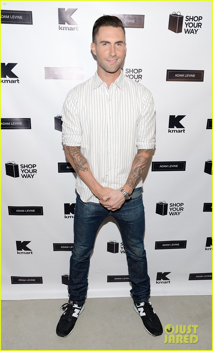 adam levine celebrates launch of new womens summer collection 01