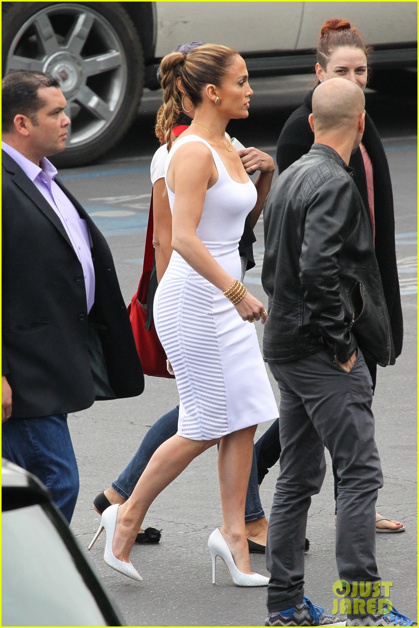 Jennifer Lopez Is White Hot in Form-Fitting Outfit on 'Idol'!: Photo  3088722, American Idol, Jennifer Lopez Photos