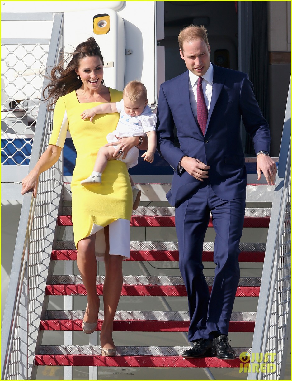 kate middleton changes into yellow dress to arrive in australia 073093090