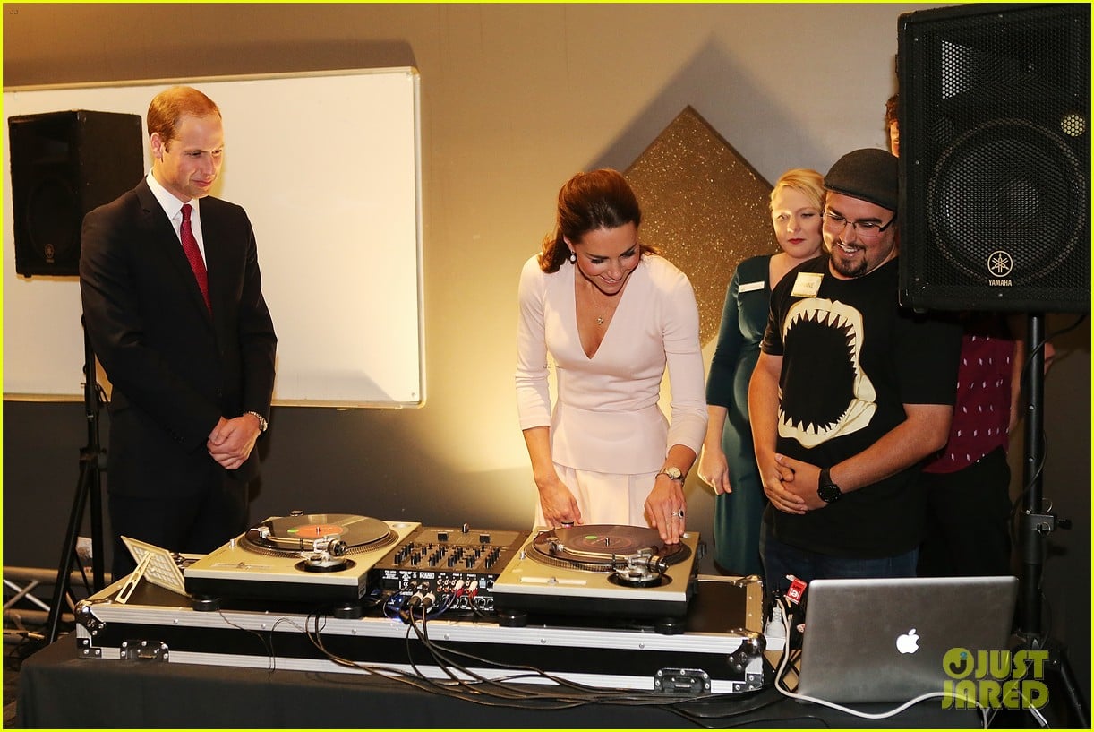 kate middleton prince william hit the dj booth 18
