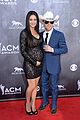 justin moore wins new artist of the year at acm awards 2014 01