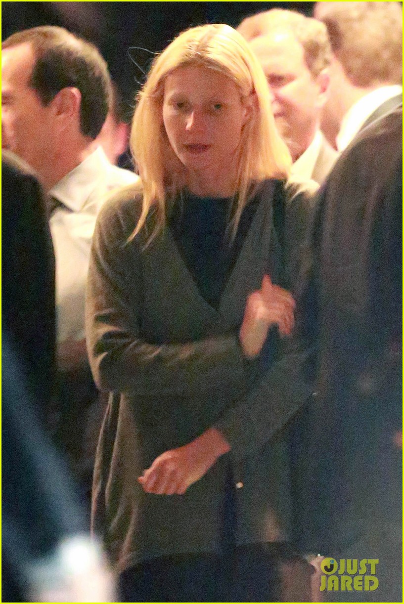 gwyneth paltrow goes makeup free after chris martin takes blame for split 063102414