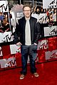 dave franco seth rogen are two neighbors on red carpet at mtv music awards 2014 05