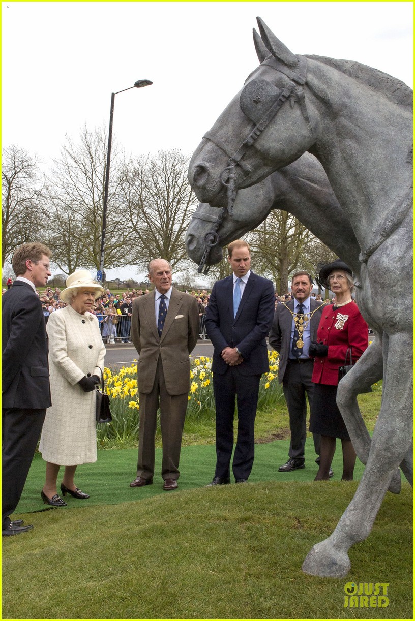 prince william dashing windsor greys statue unveiling 03