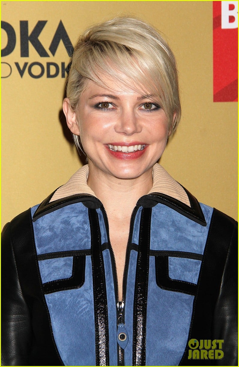 michelle williams gets raves for broadway debut in cabaret 09