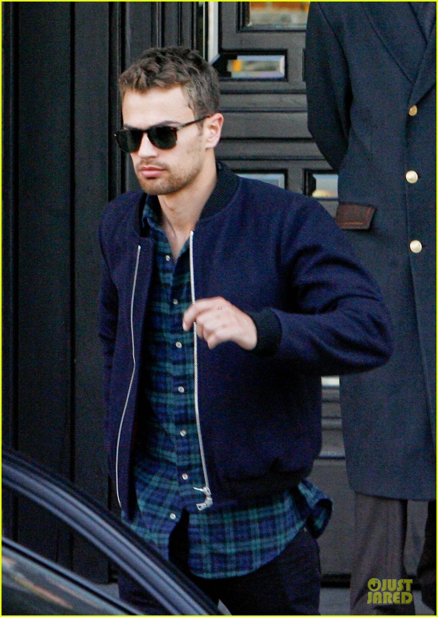 shailene woodley theo james hotel exit at night 063083554