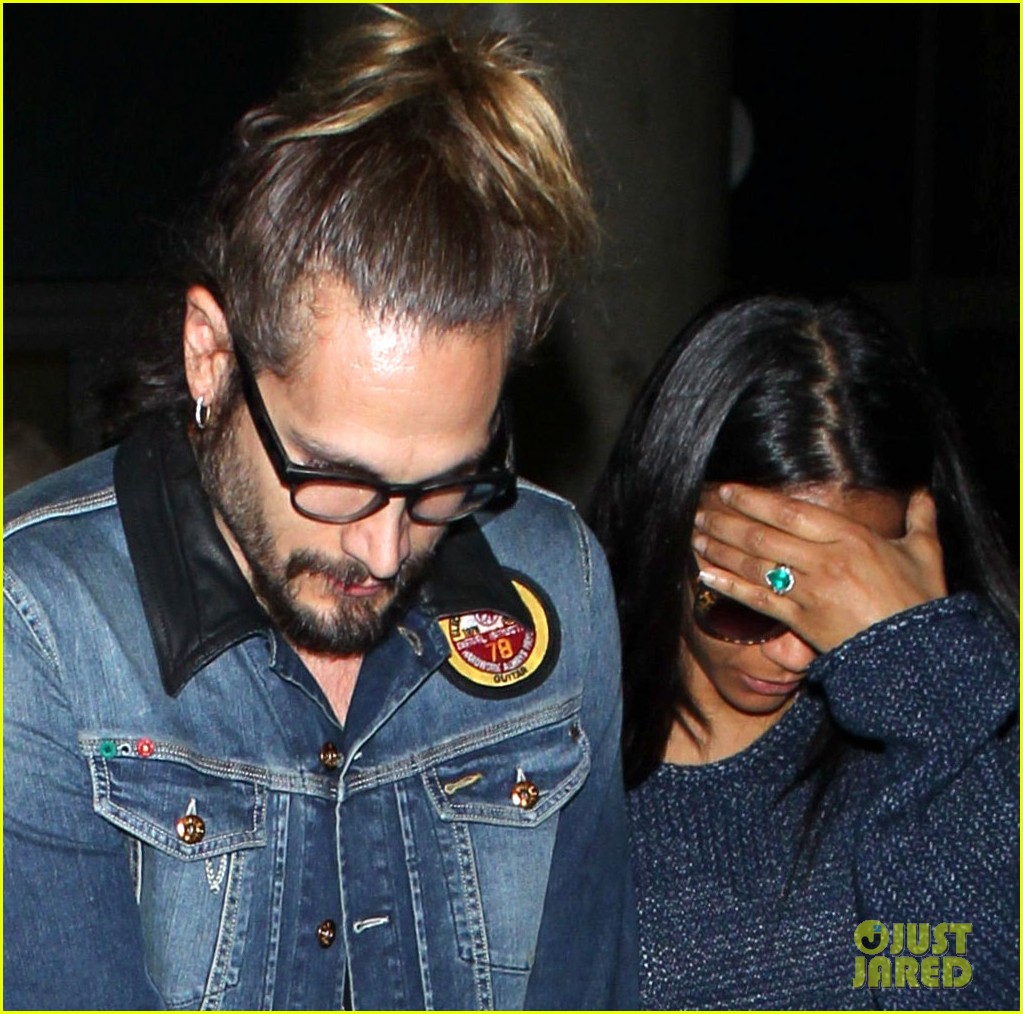 Zoe Saldana & Marco Perego Share Airport Smooches As 'Rosemary's Baby